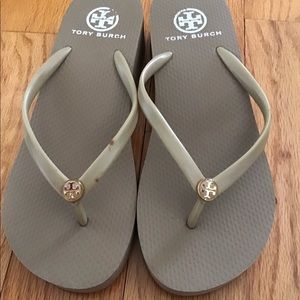 Tory Burch tan wedged flip flop sandal